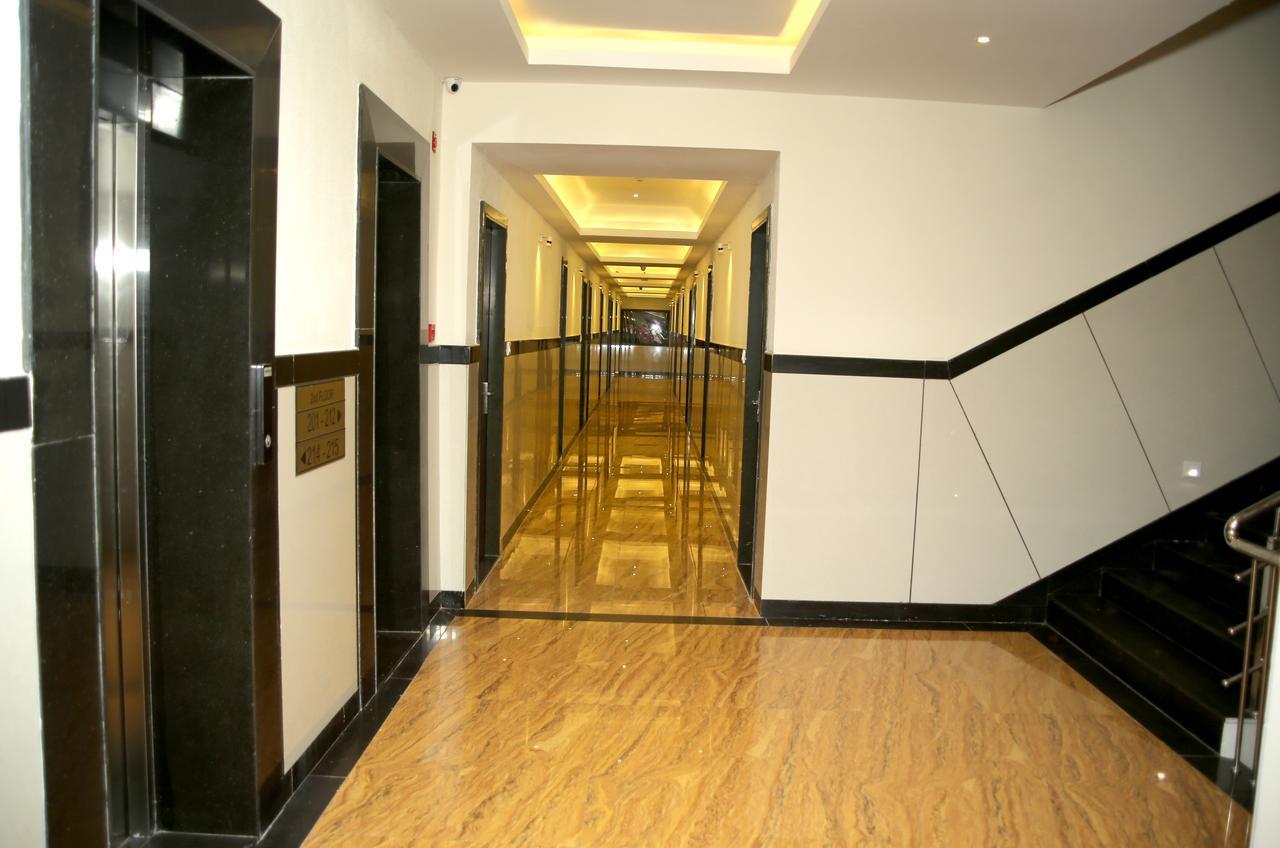 Hotel Lavanya Palace Ratlām 外观 照片